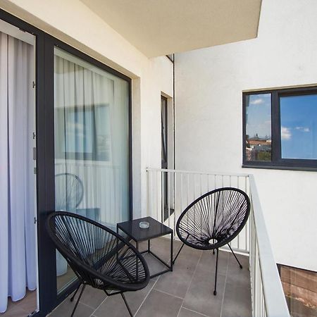 Duo Vibe Apartment Oradea Eksteriør billede